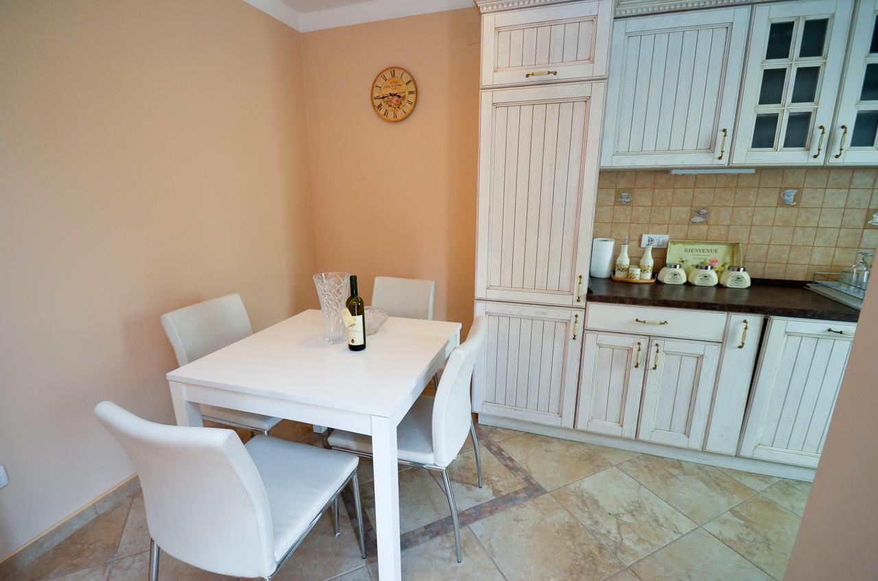 Central Apartment Kotor Bagian luar foto