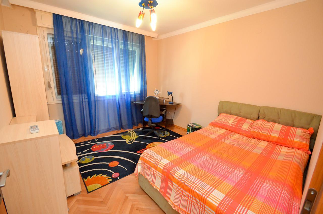 Central Apartment Kotor Bagian luar foto