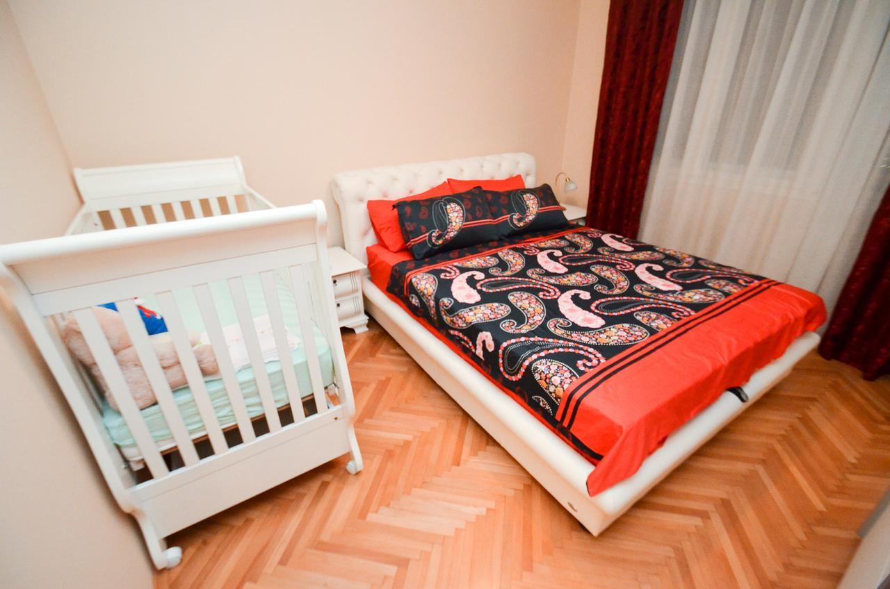 Central Apartment Kotor Bagian luar foto